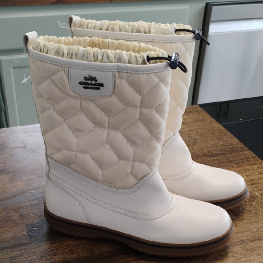 Coach Women's Quilted Cream Winter Boots